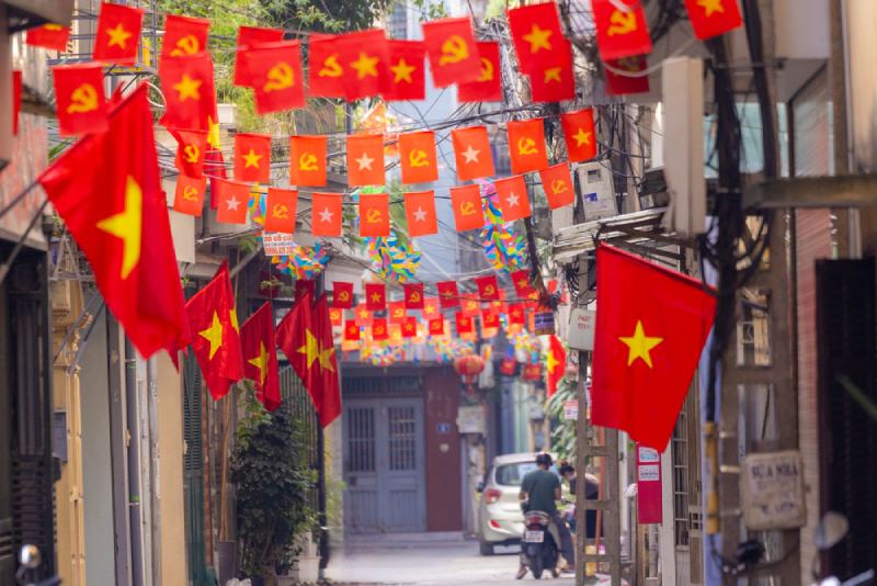 Cờ Dây Sao Đảng Giao Hàng Toàn Quốc – Xưởng In Cờ INCONI Hà Nội