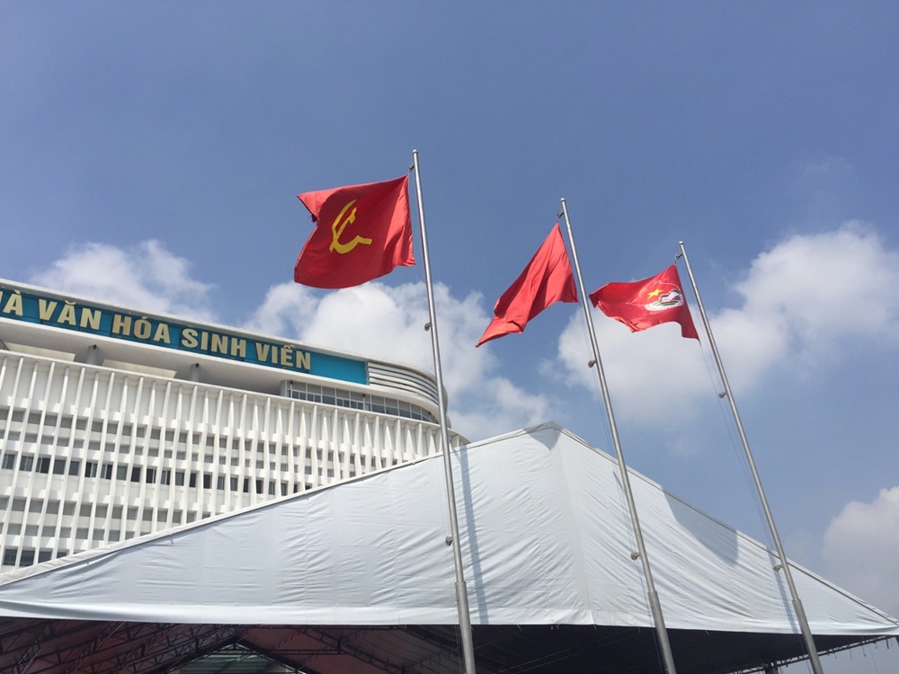 Cờ Tổ Quốc In Lụa 2 Mặt – Sang Trọng, Bền Màu Từ Xưởng INCONI Hà Nội 4 co doan 3m logo 1m2 in 2 mat