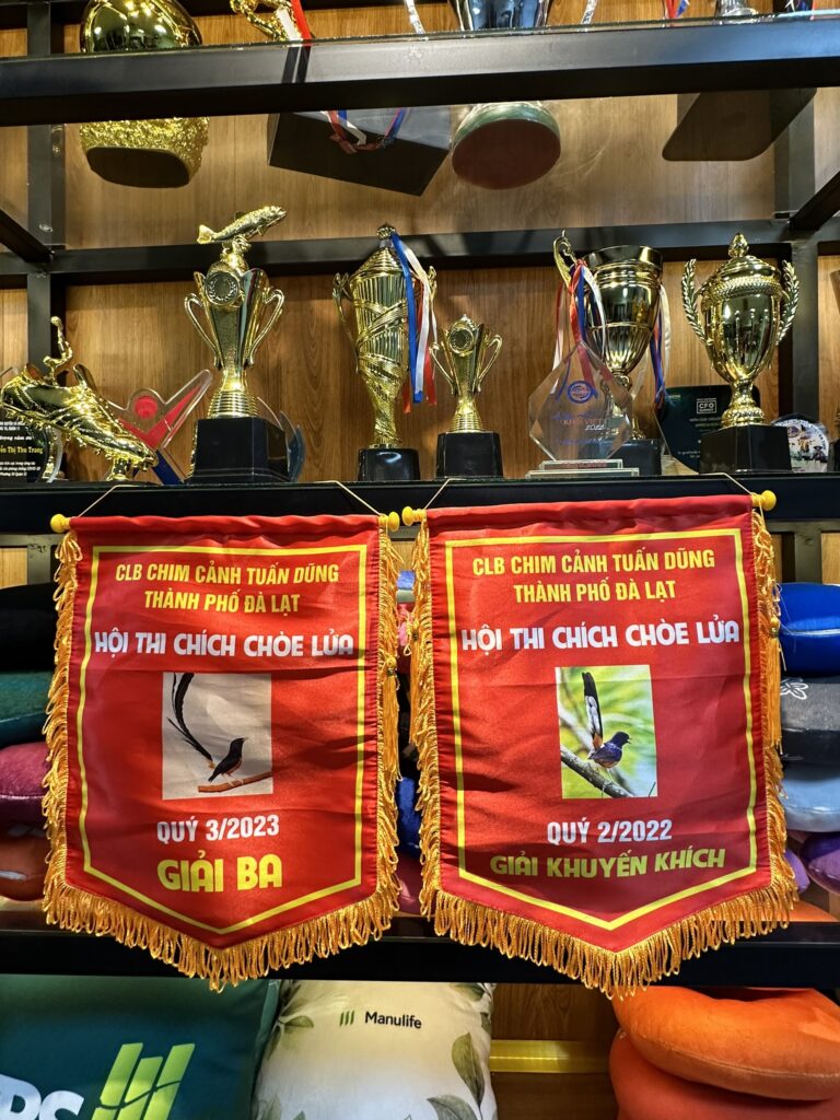 Cúp Cờ Lưu Niệm - Xưởng INCONI Uy Tín Chất Lượng Cao 7 Cúp Cờ Lưu Niệm – Xưởng INCONI Uy Tín Chất Lượng Cao