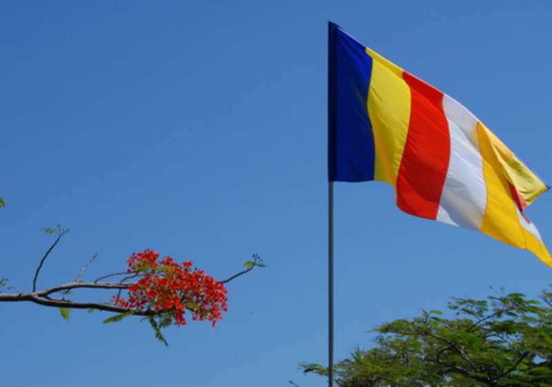 Mua cờ Phật giáo ở TP.HCM – Xưởng in cờ INCONI 5 co phat giao 1 1