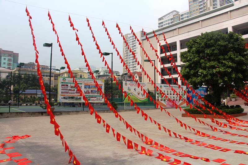 Cờ Dây Sao Đảng Giá Rẻ – Xưởng In Cờ INCONI Tại Hà Nội