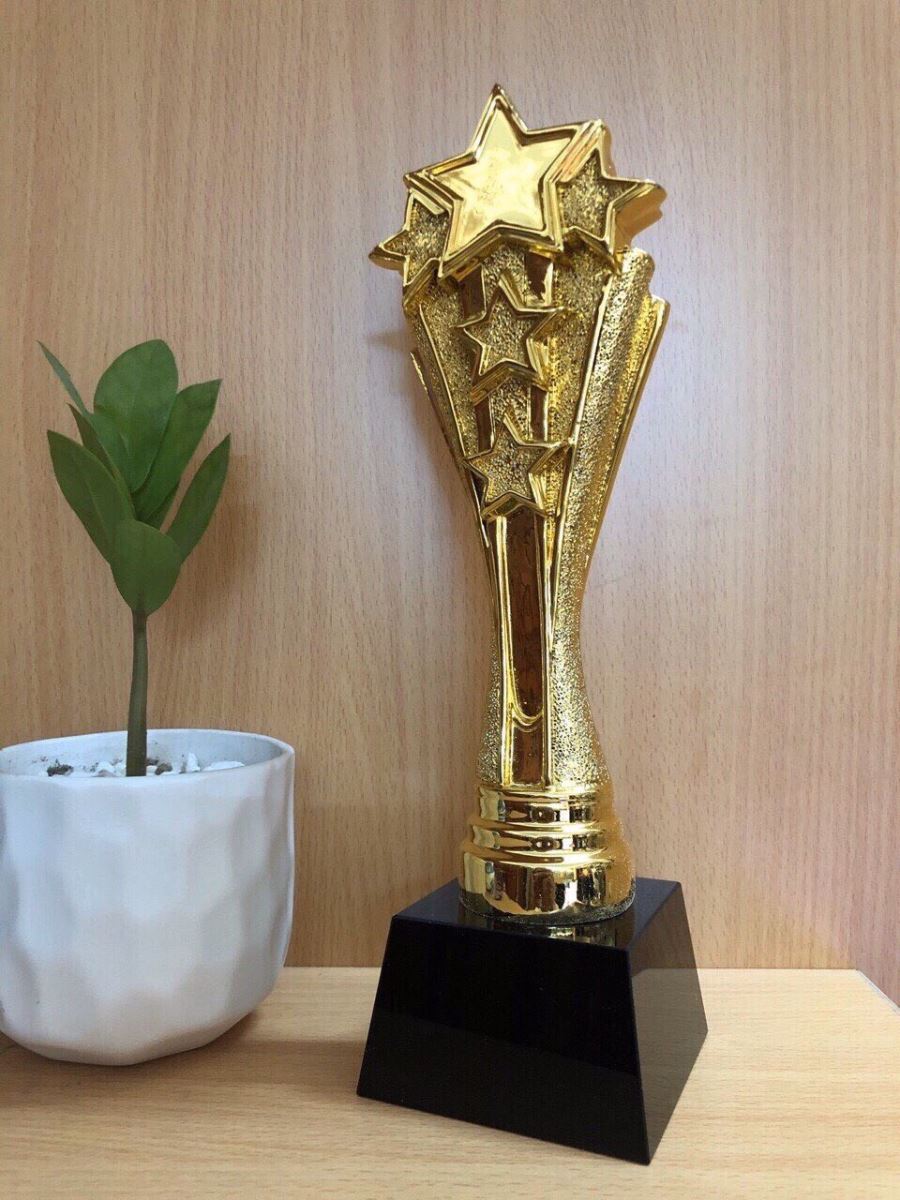 Cúp Lưu Niệm Giá Bao Nhiêu – INCONI Hà Nội