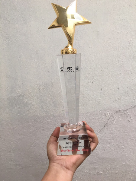 Làm cúp lưu niệm TPHCM – Xưởng INCONI 5 Làm cúp lưu niệm TPHCM – Xưởng INCONI