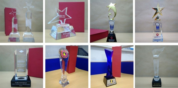 Làm cúp lưu niệm uy tín chất lượng cao– Xưởng INCONI tại Hà Nội