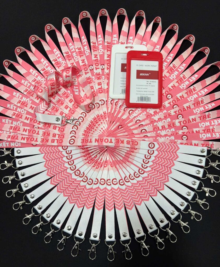 Dây đeo thẻ màu hồng – Xưởng INCONI tại Hà Nội