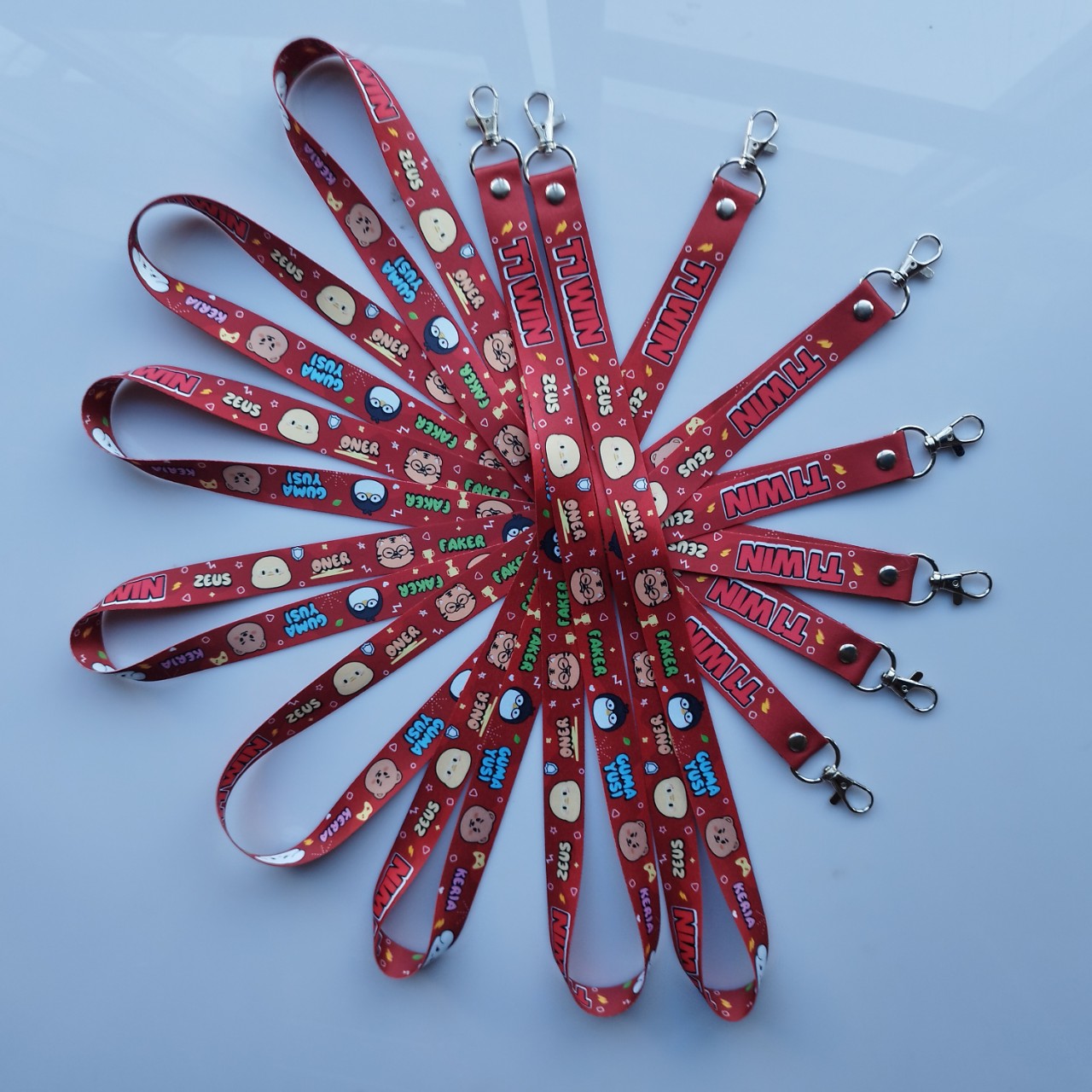 Dây đeo thẻ satin – xưởng INCONI Hà Nội 5 day deo the in 2 mat