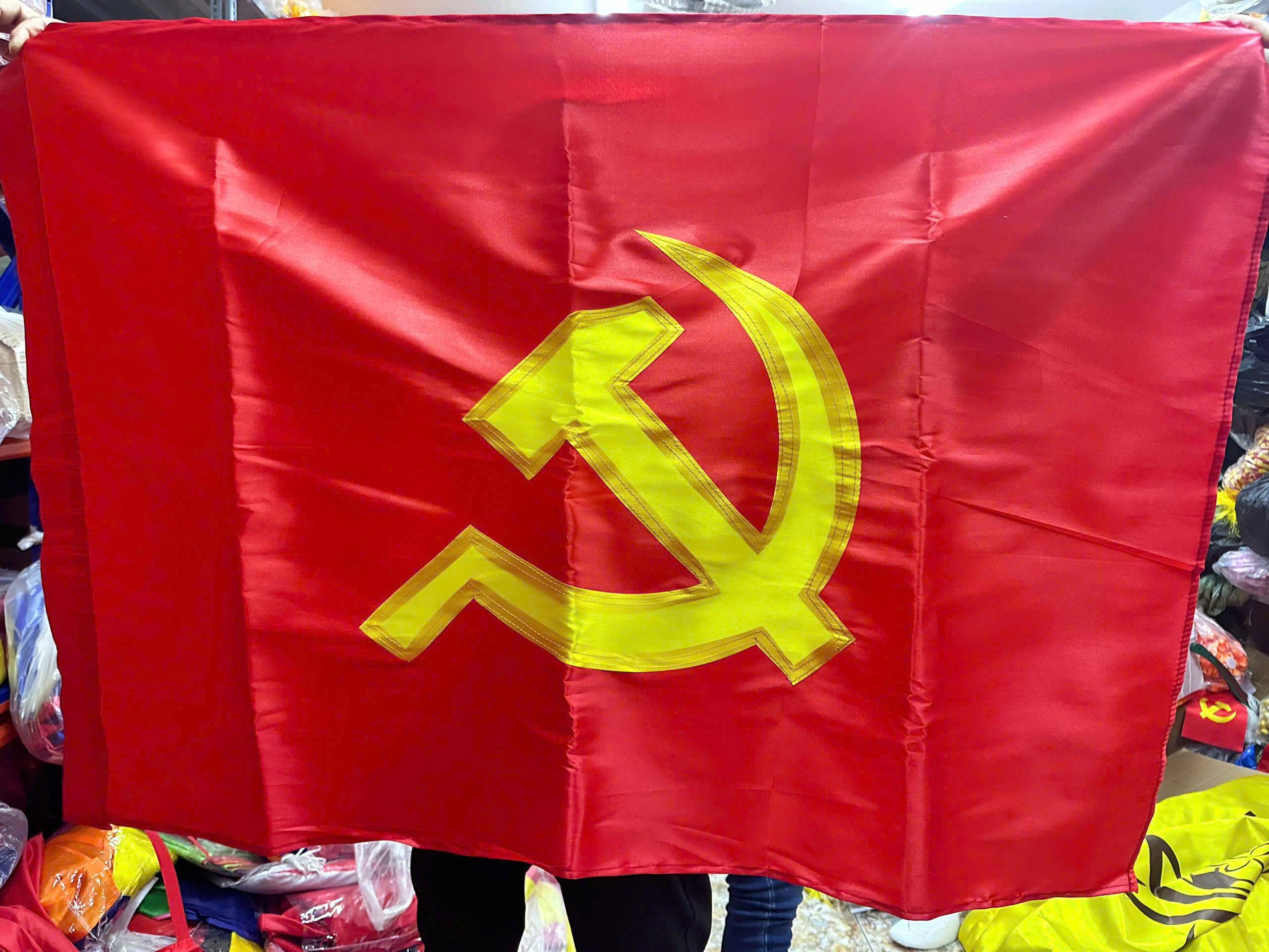 Cờ Đảng Treo Trường Học – Xưởng In Cờ INCON