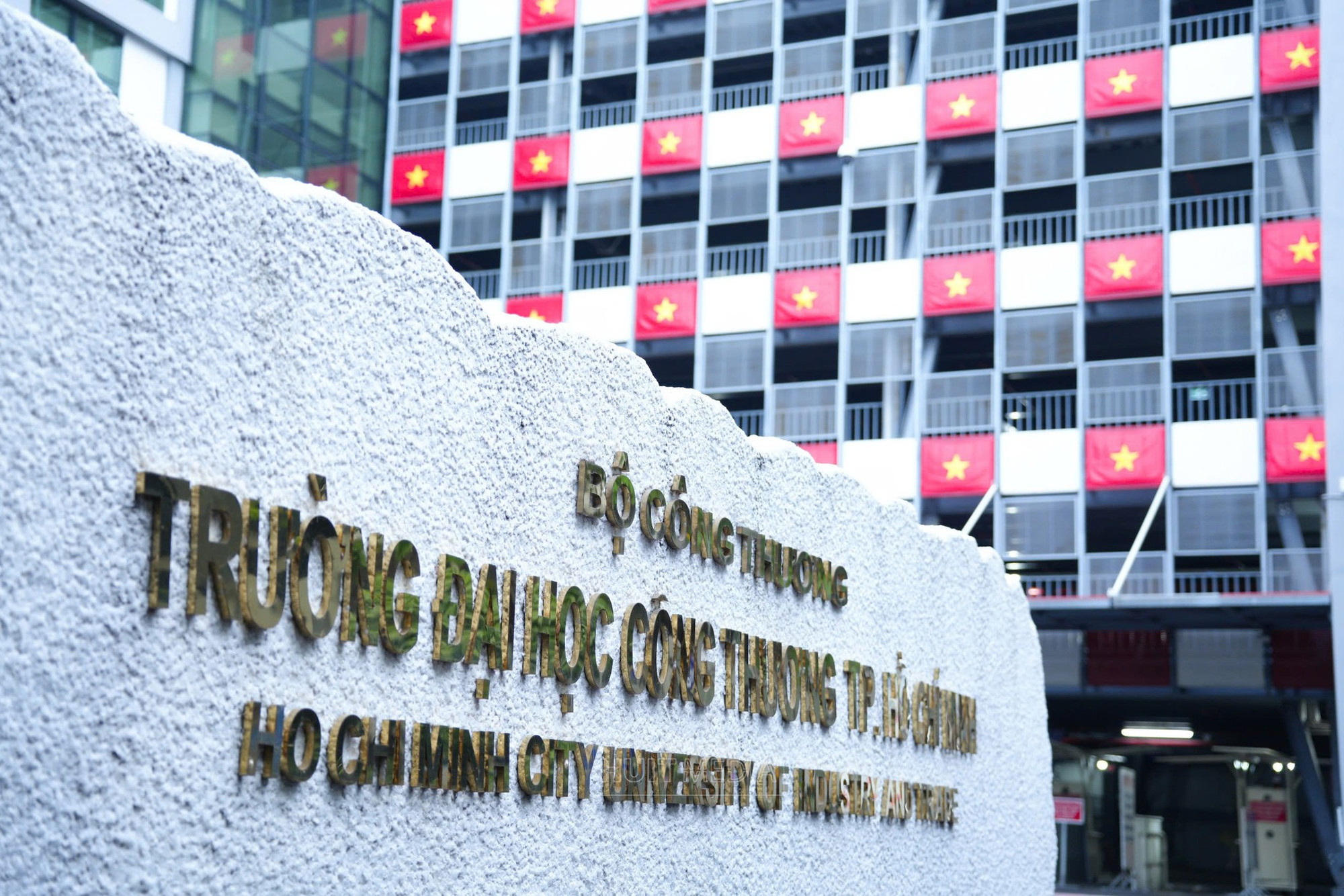 Cờ Tổ Quốc cho trường học – Xưởng in cờ INCONI tại Hà Nội 5 image 2 3