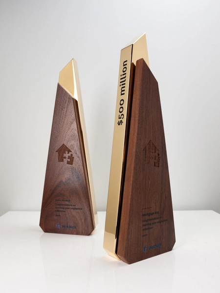 Cúp lưu niệm bằng gỗ - INCONI