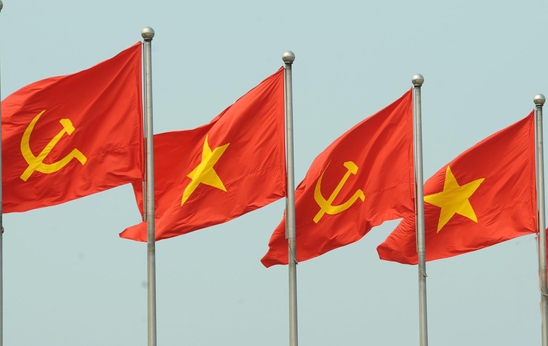 Cờ Đảng giao hàng toàn quốc – Mua cờ Đảng tại xưởng INCONI