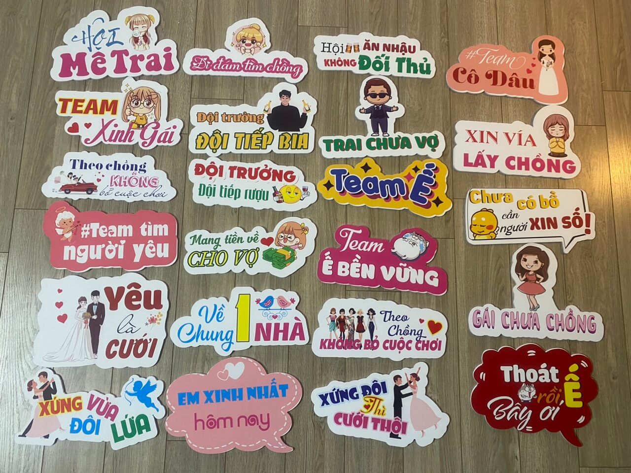 Hashtag cầm tay đám cưới hài hước - INCONI