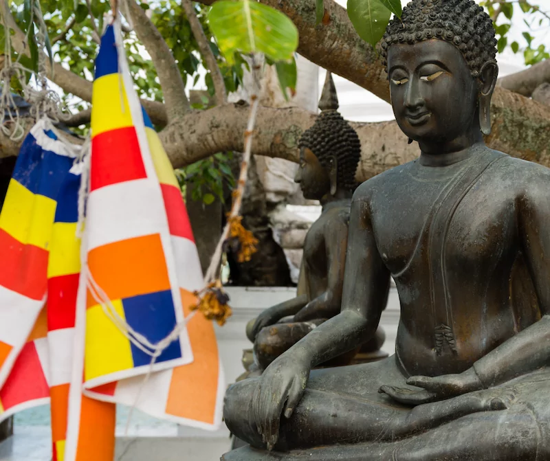 Mua cờ Phật giáo ở TP.HCM – Xưởng in cờ INCONI