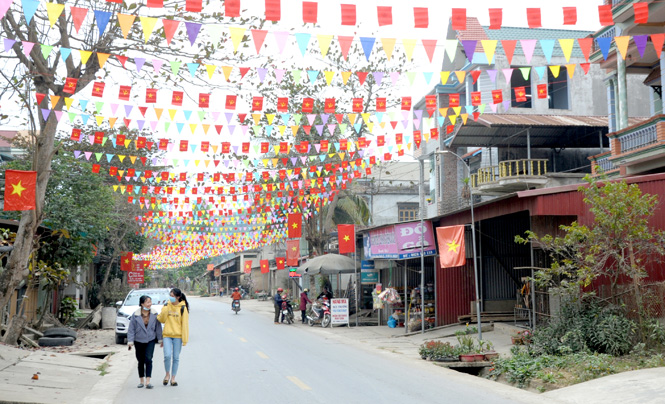 Cờ Dây Tam Giác Trang Trí Tết – Xưởng In Cờ INCONI Hà Nội