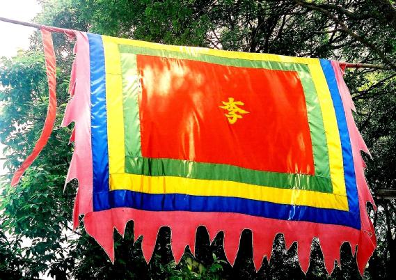 Cờ Thần Ngày Tết Cổ Truyền – Xưởng in cờ INCONI