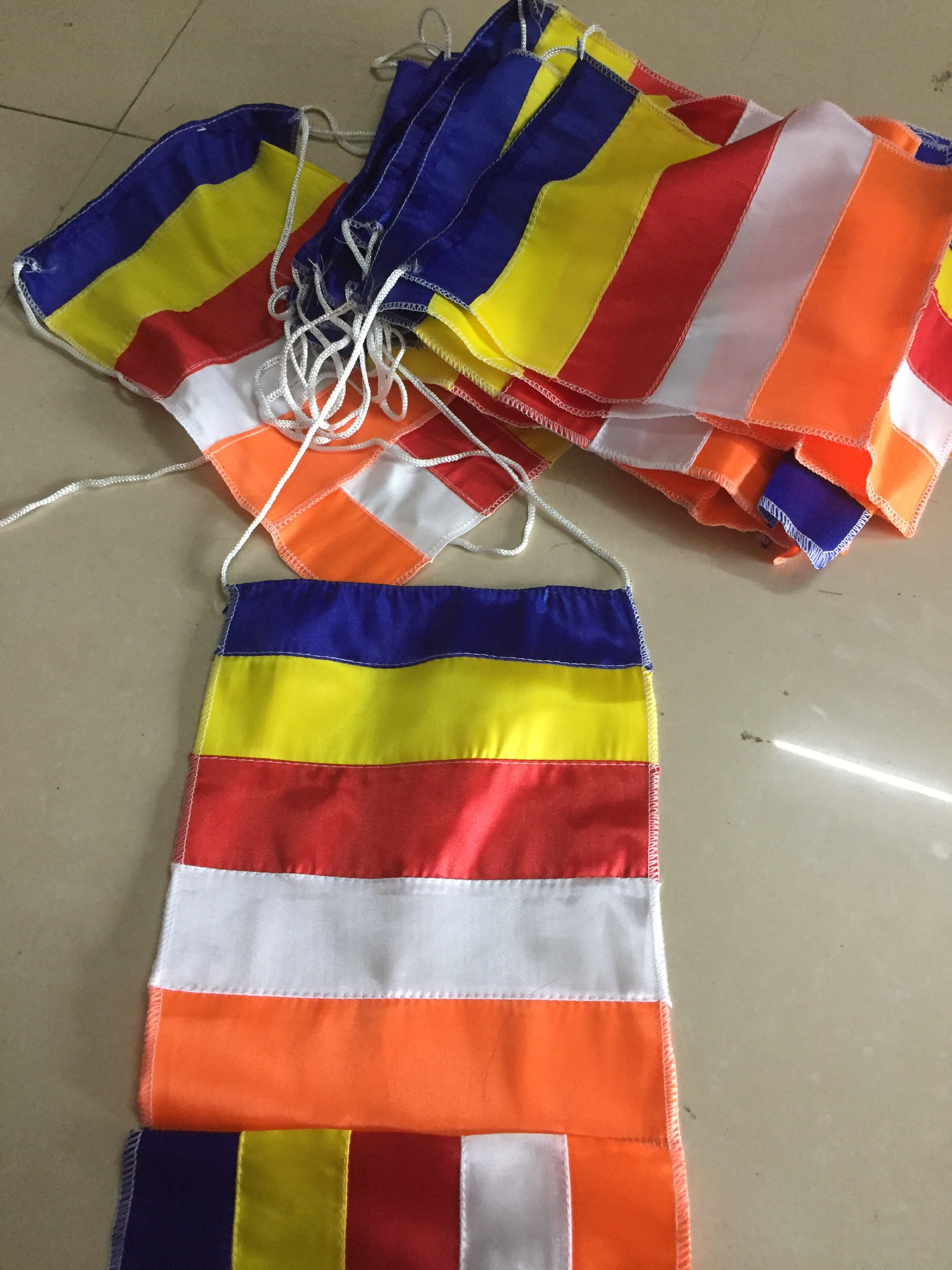 Cờ dây Phật giáo – Xưởng in cờ INCONI tại Hà Nội