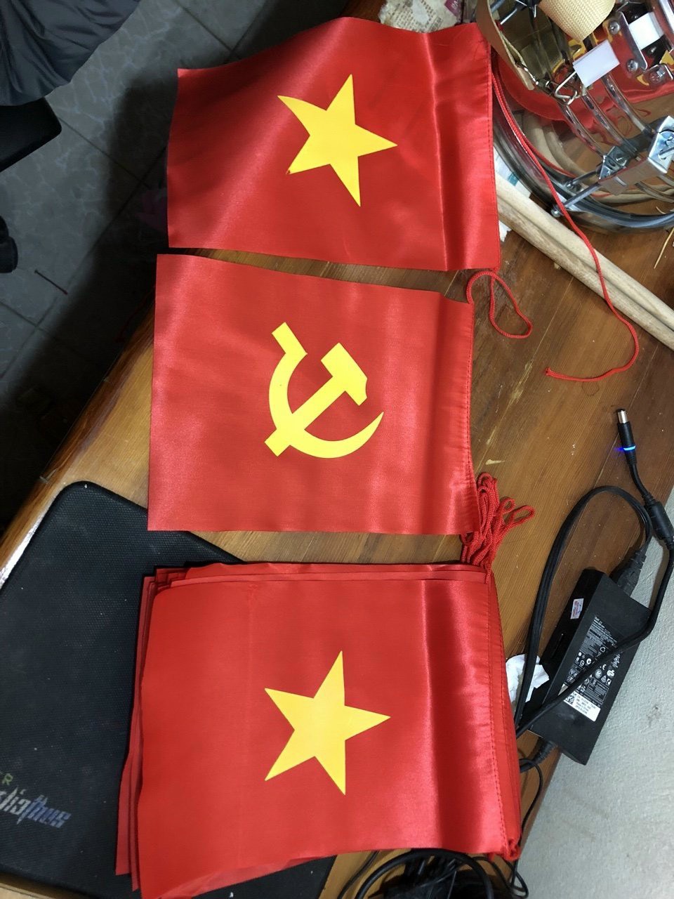 Cờ Dây Sao Đảng Giao Hàng Toàn Quốc – Xưởng In Cờ INCONI Hà Nội 2 Cờ Dây Sao Đảng Giao Hàng Toàn Quốc – Xưởng In Cờ INCONI Hà Nội