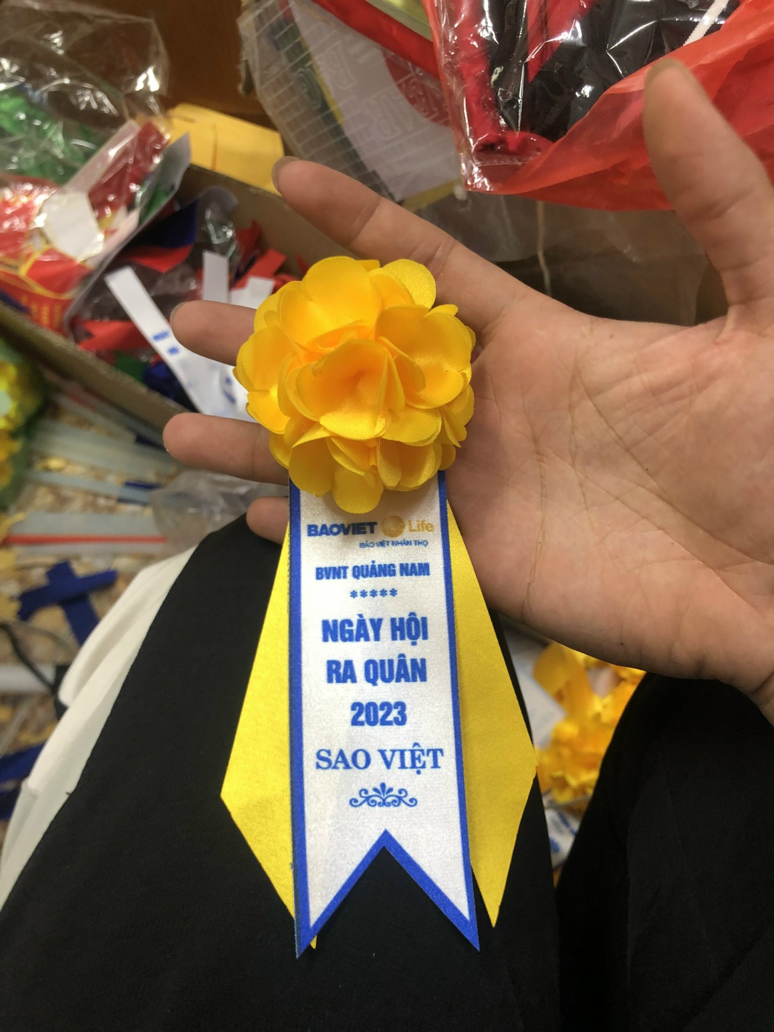 Địa Chỉ Làm Hoa Cài Áo Đại Biểu Tại Hà Nội - Xưởng INCONI Uy Tín 2 Địa chỉ làm hoa cài áo đại biểu tại Hà Nội - INCONI