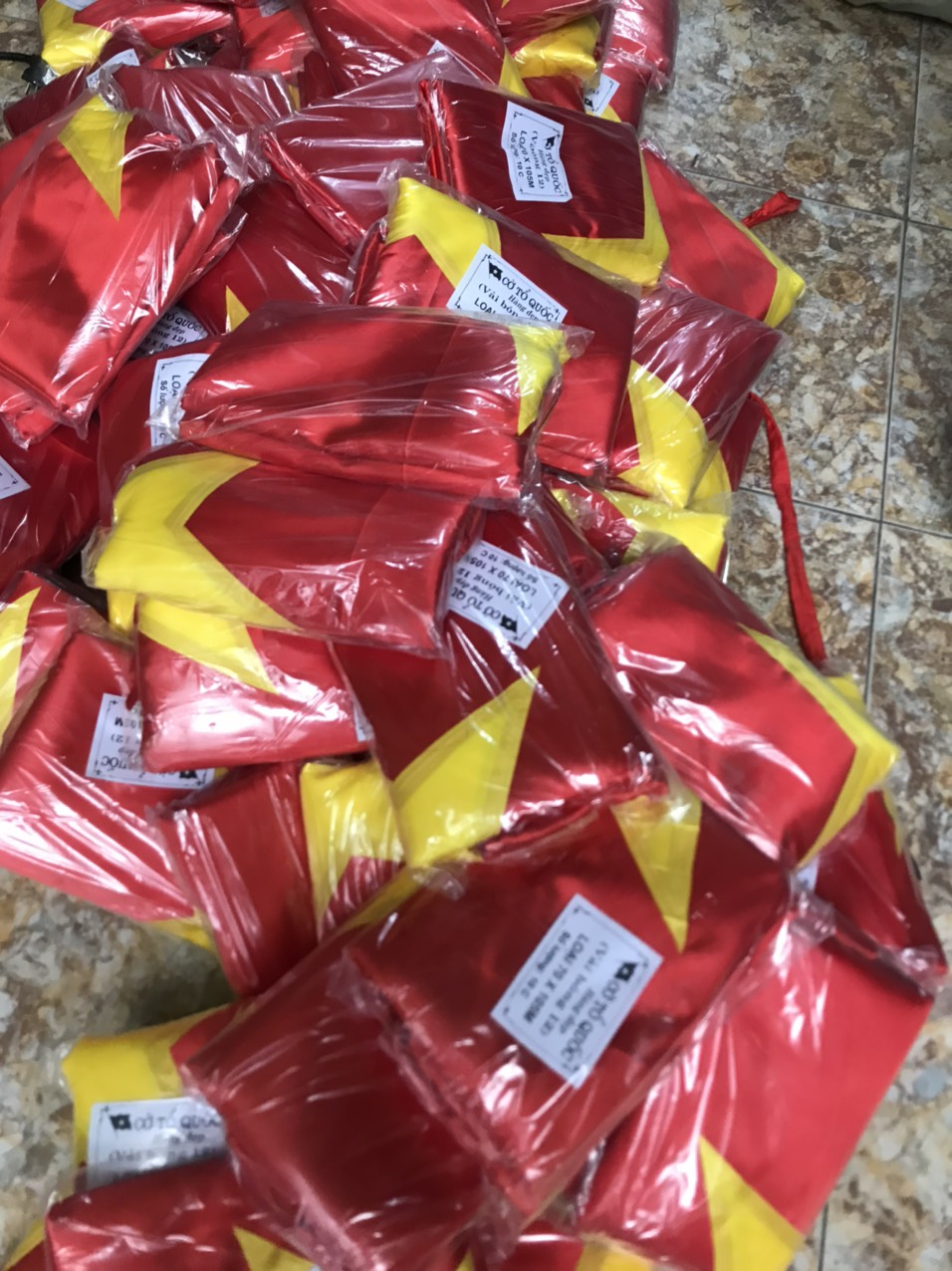 Mua cờ Đảng ở đâu – Xưởng in cờ INCONI tại Hà Nội