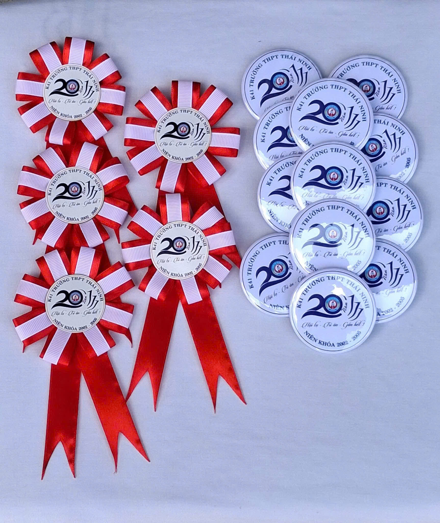 Hoa Cài Áo Đại Biểu Giá Rẻ 5 Hoa cài áo đại biểu giá rẻ - INCONI