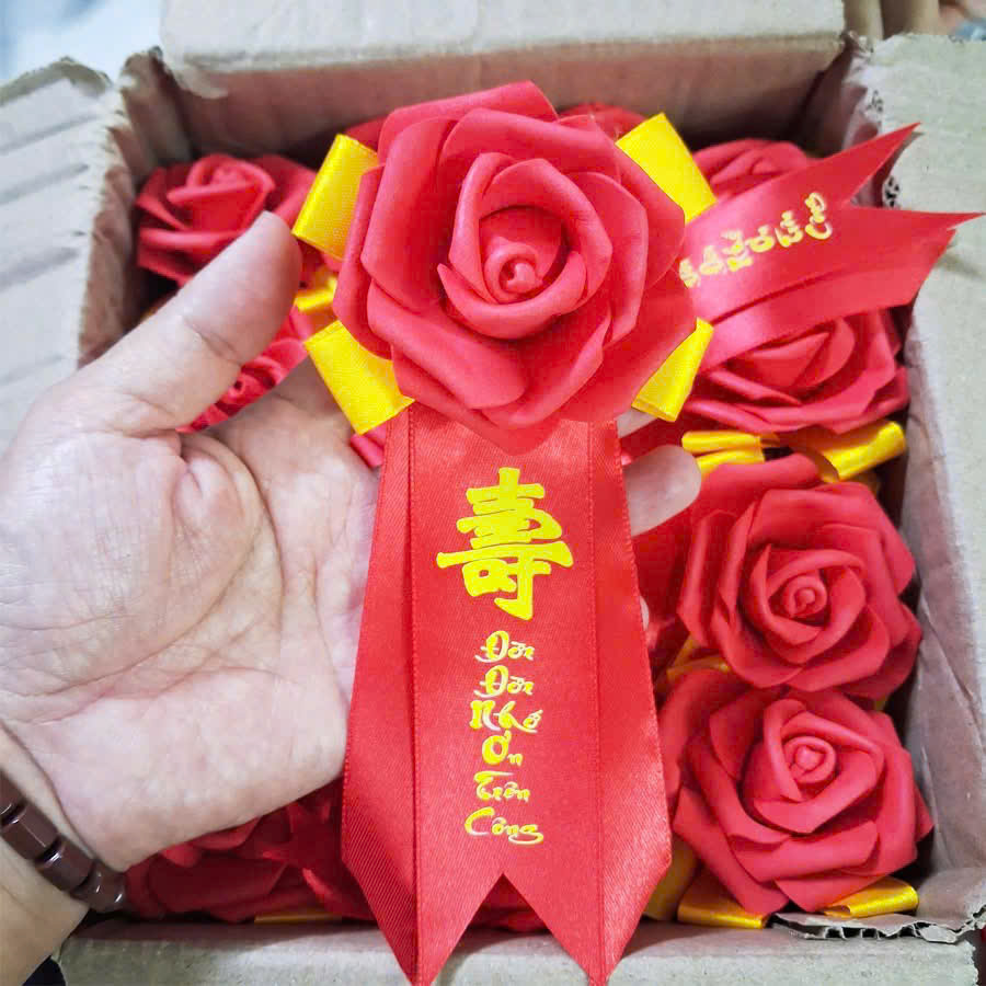 Mua Hoa Cài Áo Đại Biểu Ở Đâu