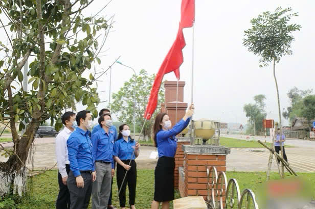 Cờ Hồng Kỳ treo ngoài trời - INCONI