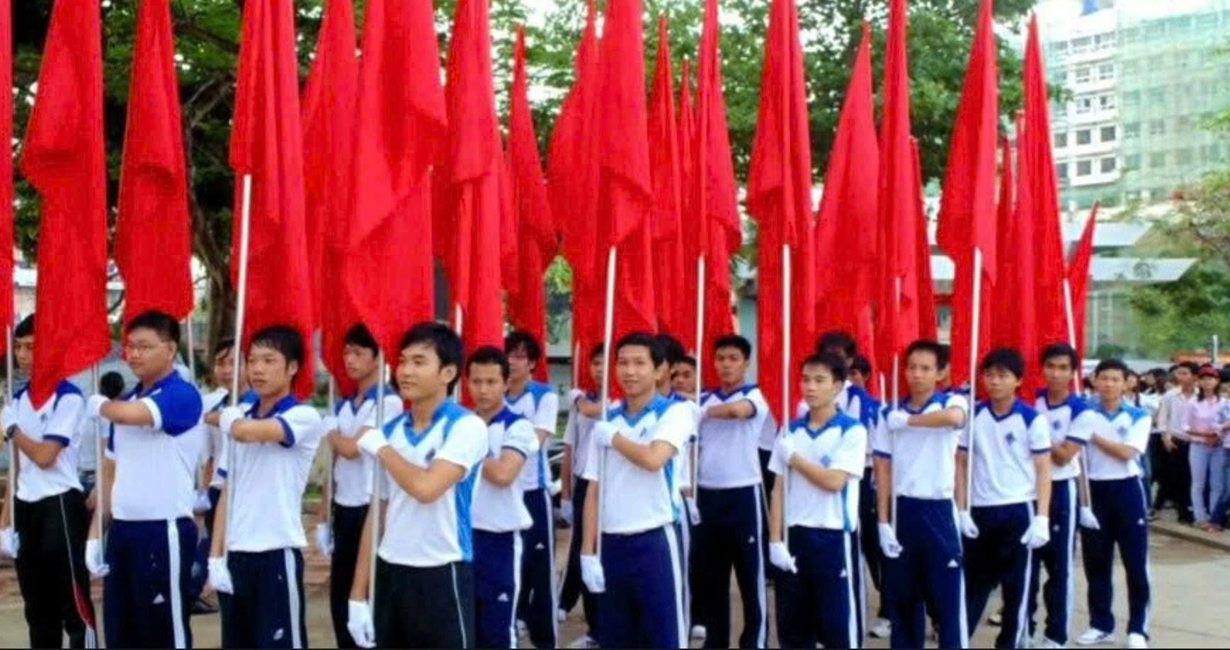 Cờ Hồng Kỳ Trang Trí Trường Học - Xưởng INCONI Chất Lượng Cao 5 Cờ hồng kỳ trang trí trường học - INCONI