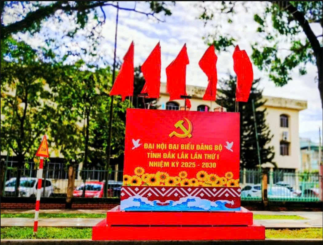 Cờ Hồng Kỳ Trong Đại Hội – Xưởng In Cờ INCONI